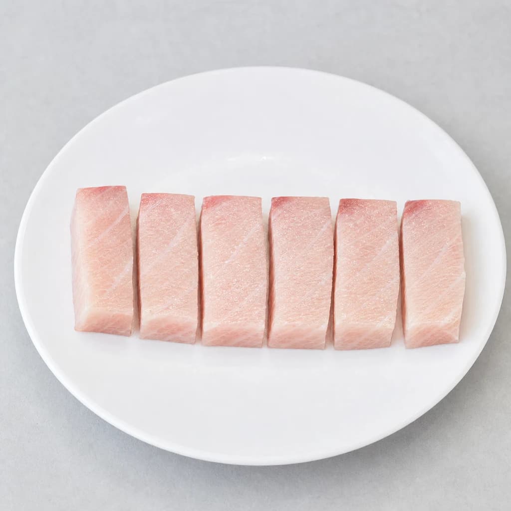 Yellowtail (Hamachi)